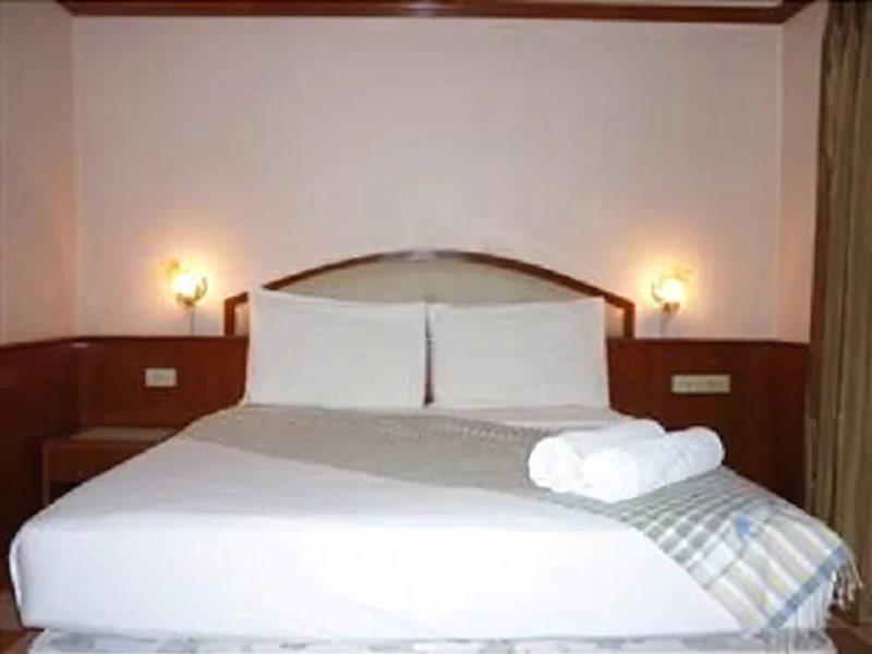 Dvc Hotel Chaweng  Exterior photo